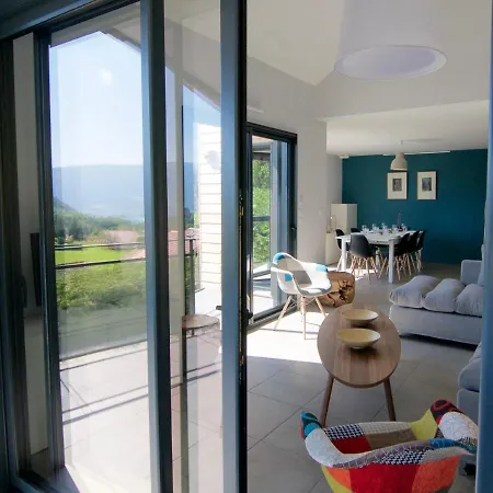 Semesterbostad La Maison De Bluffy By Locationlacannecy *