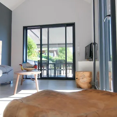 Semesterbostad La Maison De Bluffy By Locationlacannecy *