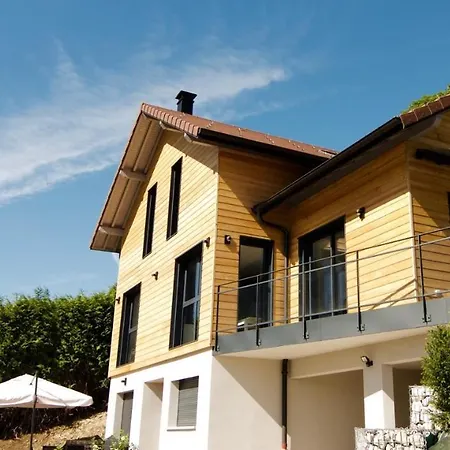 La Maison De Bluffy By Locationlacannecy Semesterbostad Bluffy